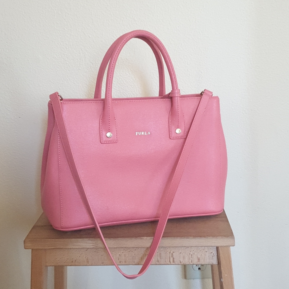 Like new FURLA pink/salmon Bag